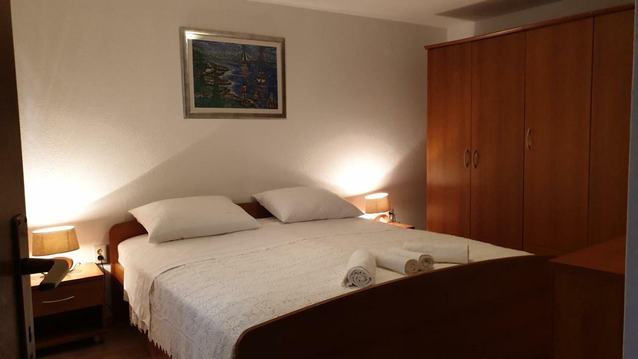 Apartman Biserka Pitve Exterior foto