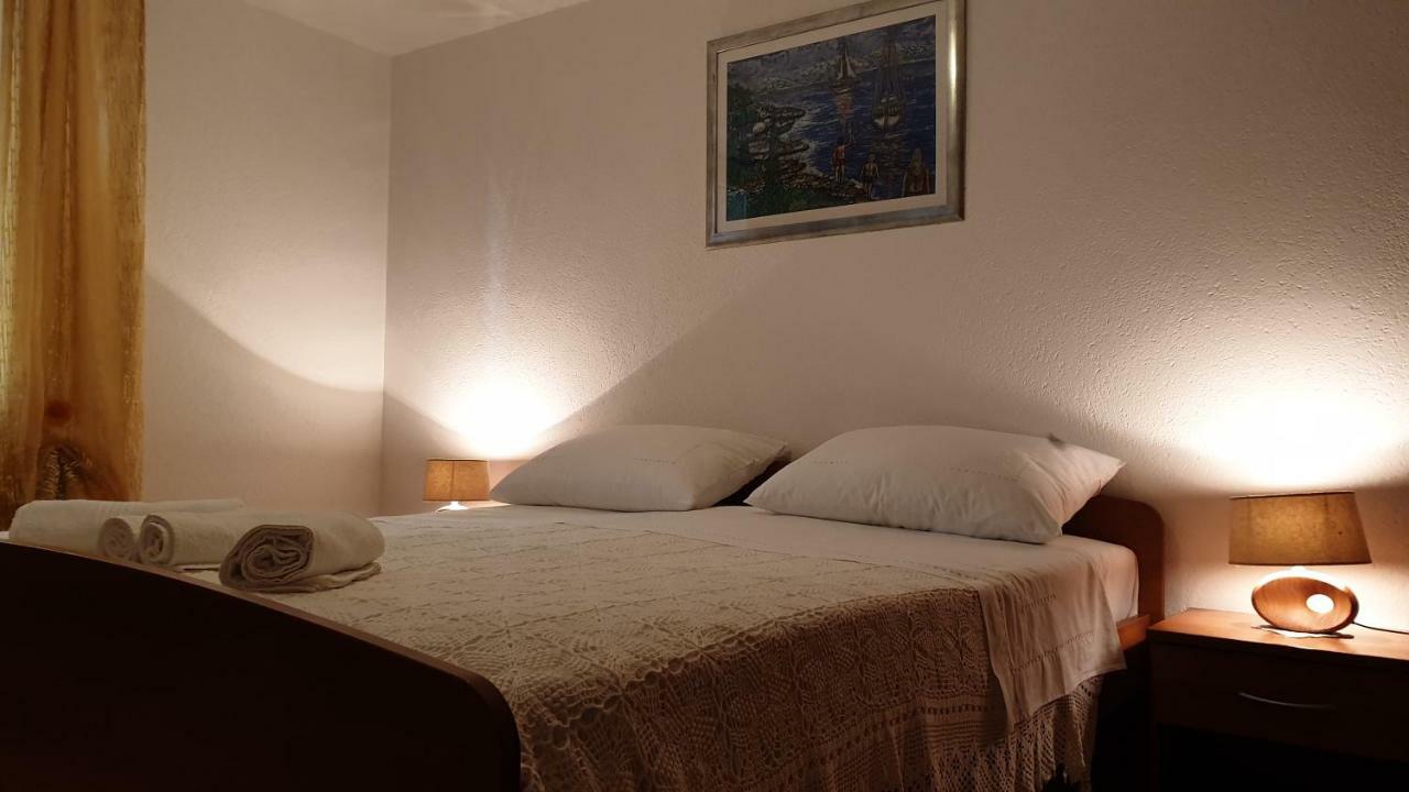 Apartman Biserka Pitve Exterior foto